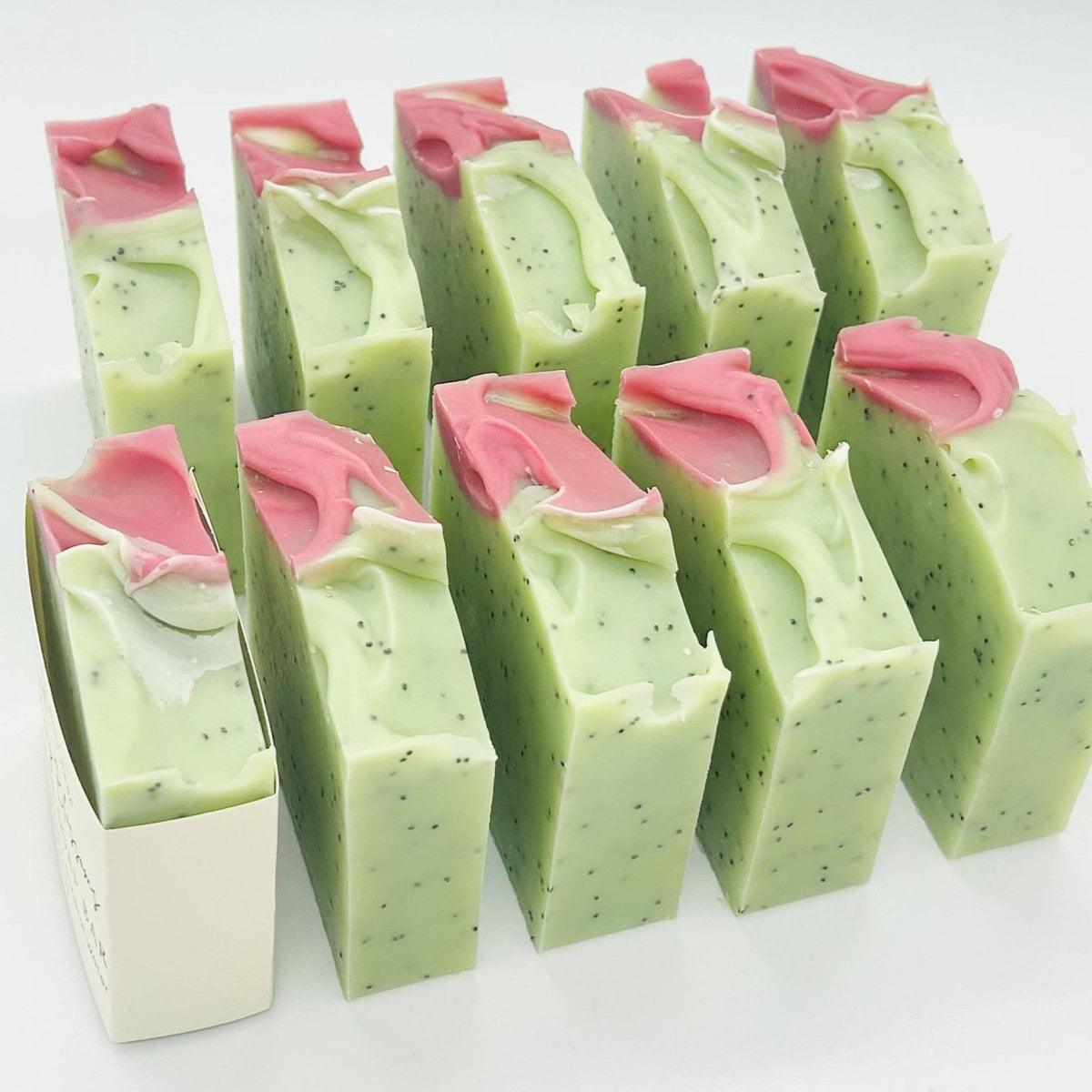 Daisies & Poppies Handmade Soap Bar - Cassie's Creekside Boutique