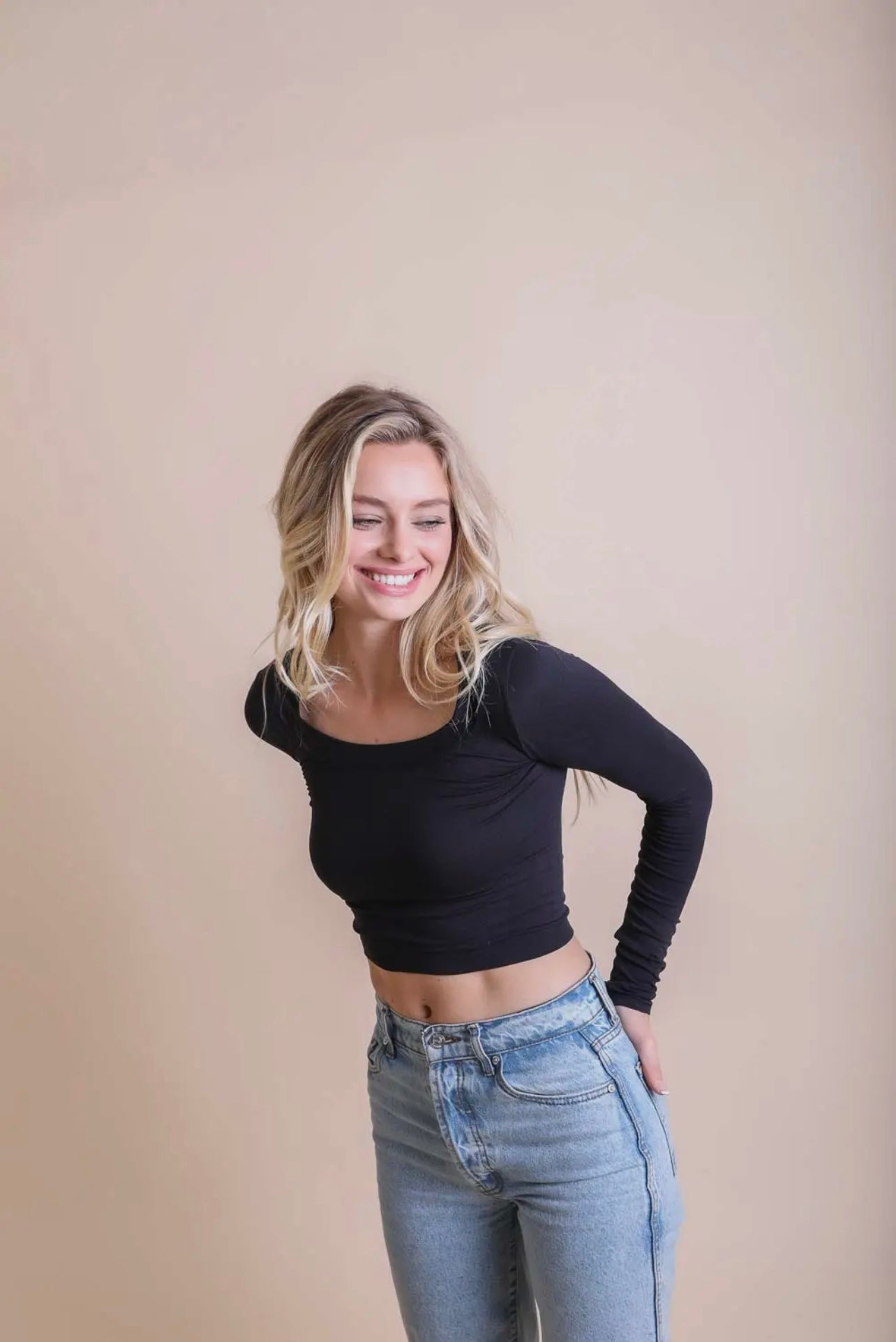 Long Sleeve Fit Crop Top - Cassie's Creekside Boutique