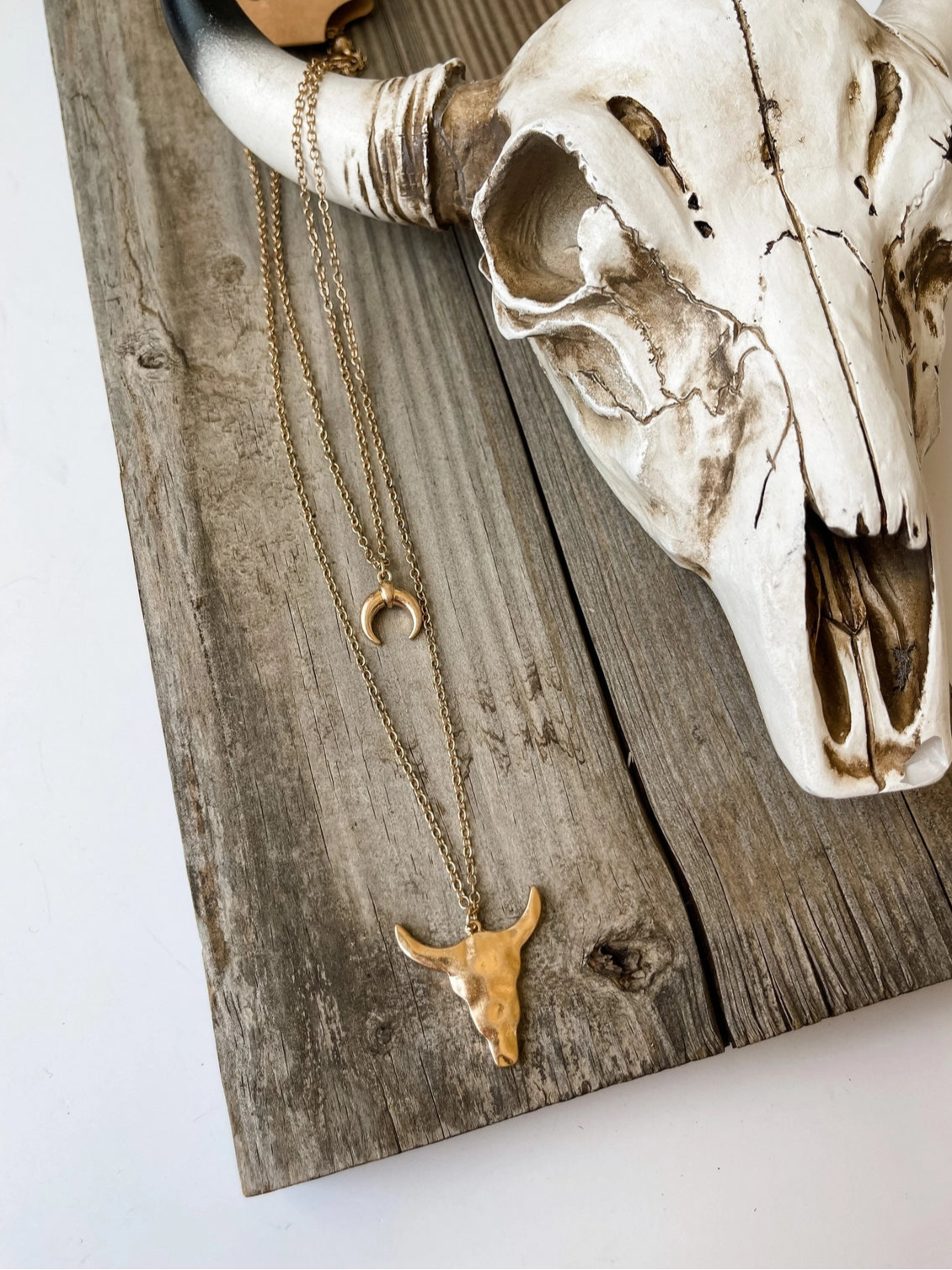 Hammered Matte Gold Layered Steer Necklace - Cassie's Creekside Boutique