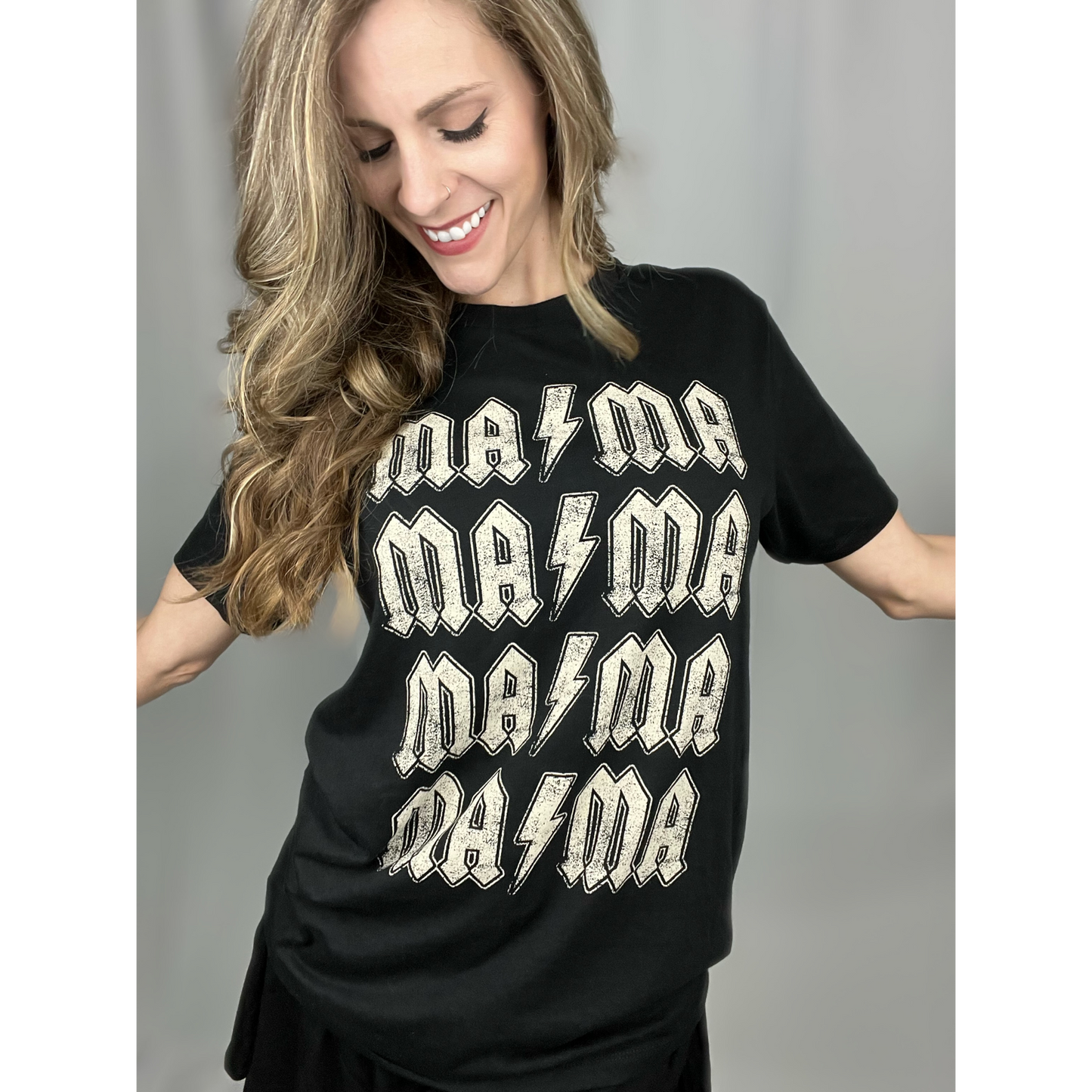 MAMA Graphic Tee - Cassie's Creekside Boutique