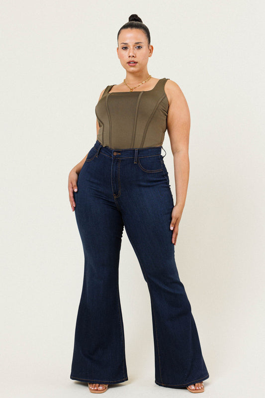 The Curvy Woman Flares